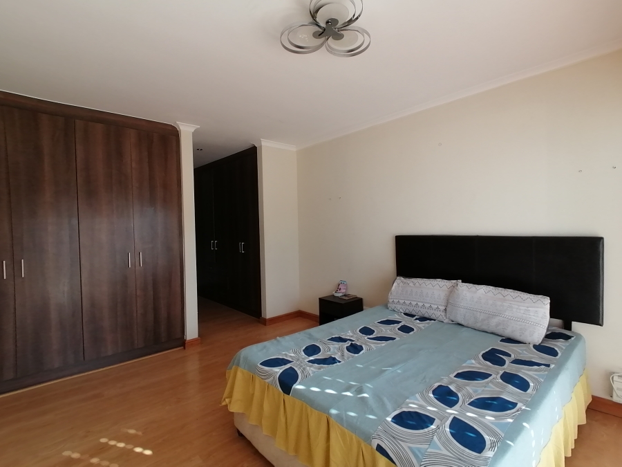 To Let 3 Bedroom Property for Rent in Sunningdale Western Cape